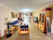 地铁沿线,交通便利。师大隔壁,看房也方便