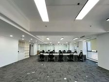 整层办公环境 楼下万博地铁口 628方6隔间 可定制装修