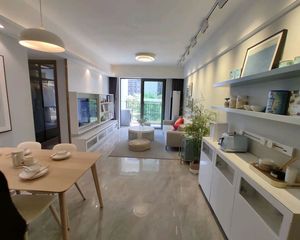 大格局房源,3房2厅2卫,全屋豪华装修,首付8万即可拎包入住