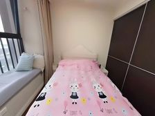 带电梯 近地铁 小区新 出行方便 满二 高楼层视野无遮挡