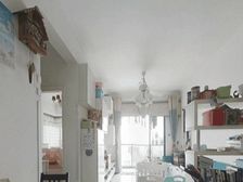 自由人花园 可用公积金 送车位物业 新装修 业主急售 随时看