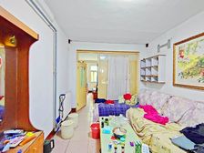 六十 六就出手南辛庄 商业配套齐全 楼层好 小三房