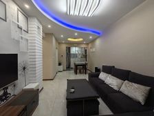 北滨路 融景城尚峰三房