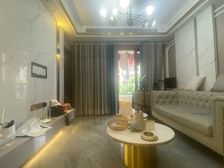 北滨路 融景城尚峰三房141万