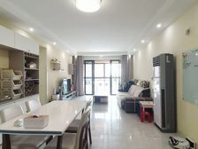 弹子石 长嘉汇一期三房256万