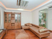 电梯大一房两厅 南北向简装修 拎包入住 近漕二 普陀中心医院