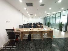 CBD金成东方432平5房间,精装落地窗,5号线地铁