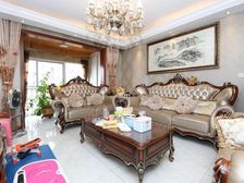 建业高尔夫花园 3室2厅2卫 普通装修 148万元