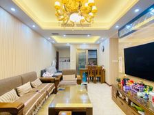 保利花半里百合园 医疗配套成熟 高楼层视野无遮挡 正南朝向