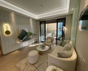 楼下就是一号线口,师大,全线湖景房赣电东方 精装修!
