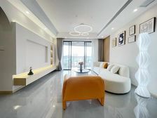 杨家坪 公务员 小区 全新装修 业主诚心出售