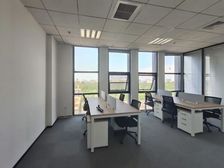 物业直租、美女招商带您看房,汇龙森50平至整层500平可选