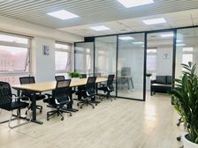 东城区广渠门 85平精装纯写 地铁站旁 有钥匙随时看房