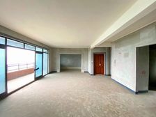 头排一线高尔夫江景大平层!板式电梯入户,双套房,性价比超高!