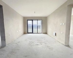 鸢都湖近,现房单价5000 好楼层大H房型 双厅两卫双阳台