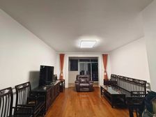 送花园 垫高一 送精装修的大两房!出行方便位置安静诚意出售