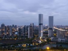 600万起买入成都南门地标豪装