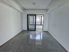 镜湖市政府旁,精装修带车位房东急售价格可谈,小区生活配套齐全