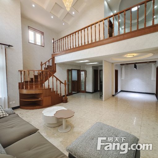 东五环扬州水乡别墅330平丨带KTV丨超大庭院丨地铁300米