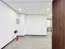 特价房福利多!300平骏豪中央广场 朝阳公园 佳隆国际