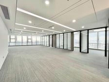 业主疯了免租期直接给到2个月起租,特价68元可带全套办公家私