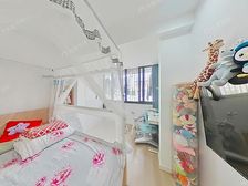 同济,铁岭,精装带阁楼可用面积70平,1梯5户,采光好