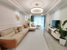 市中心繁华地段 十中南湖小学 次新小区拎包入住祥源 城市之光