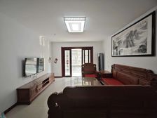 精装修 南北通透大三房 房屋空置 不临街 中间楼层 采光好