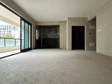 57W诚心卖 滨江春城 公 元 127.35平 着急出售