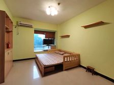 房东急售 七十年产权住宅 读南师附小 总价低 临江边