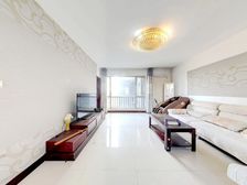 全明格局!!户型方正!!业主急出售大降价!!