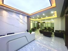 电梯口朝南 和谐大厦240平实拍 全套可调换家具 随时看房