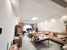 别墅社区 洋房一楼百十平方大花园