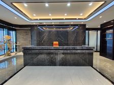 电梯口动静分离丨全新豪装8加1格局拎包办公丨随时看房