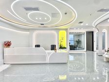 免佣选址丨西站地铁口丨大气豪装正对电梯丨24H空调 赠送免租