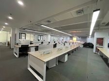 核心商圈丨12号线上建丨精装室丨带全套家具丨园区独栋