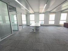 大荣中心170平9万精装修落地窗高楼层