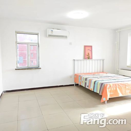 工体西里 1室1卫1厅 42平精装修 5500元/月