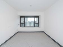 雅居乐路劲棠颂 房东工作调动 着急卖 给钱就卖 随时看房