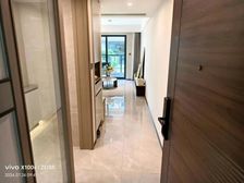 十六号线地铁站旁 !南向简装修!精装修,旁边有明珠建平