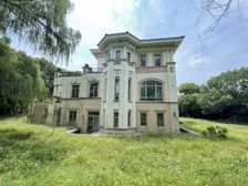 9,12号线交汇处佘山东紫园占地2000平临自然大河全明地下