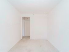 龙湖景粼天著 出行方便 近地铁 双卫 商圈成熟 南向采光好