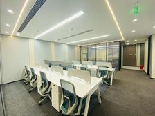 居然大厦 精装修 带家具 高区 地标建筑 高区 户型方正