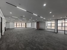 地铁口(特价60元精装带家具) 面积户型可选(业主直租)