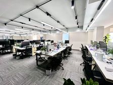 温馨空间 惠新西街 公园环境好 紫光发展写字楼 带办公家具