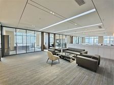 三里屯SOHO 科技文化精装双面采光 带家具 机电院 盈科