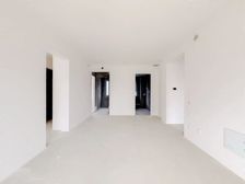 楼层好+视野宽阔+小区中间位置+看中价格可谈