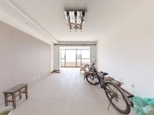 近地铁别墅小区 宽厅大两居 南北露台 业主诚心出售