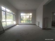 碧桂园凤凰城大院子300平,位置离门口近,看房方便