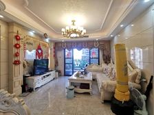 镇政府旁,楼下即商圈,142平精装修大平层